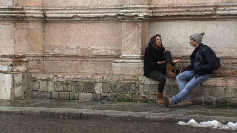 Menschen fühlen sich ständig in andere Menschen ein. – Bild: BR/​Daniela Agostini