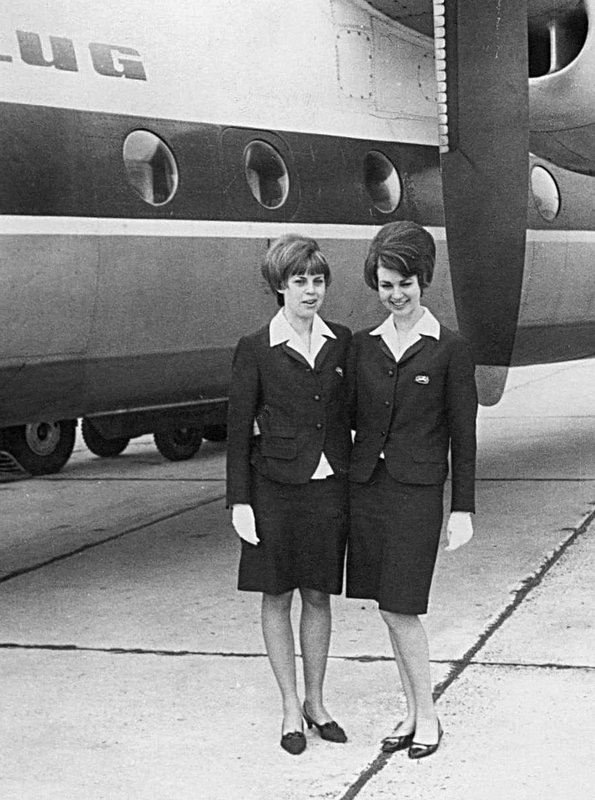 Von Schönefeld in alle Welt – Bild: rbb/​MDR/​Lava Film/​Thieme