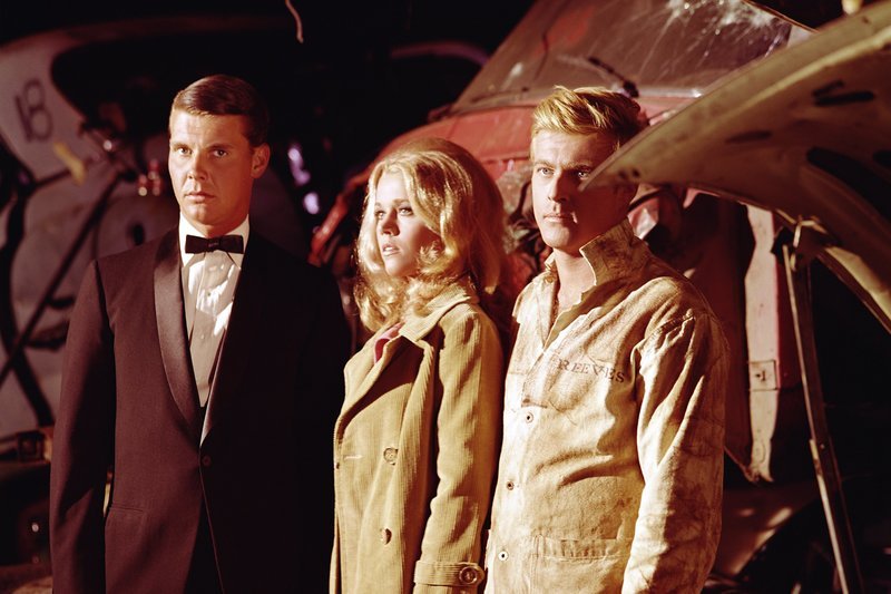 Der Kleinganove Bubber (Robert Redford, rechts im Bild) und seine Frau Anna (Jane Fonda). – Bild: Servus TV /​ Horizon Management