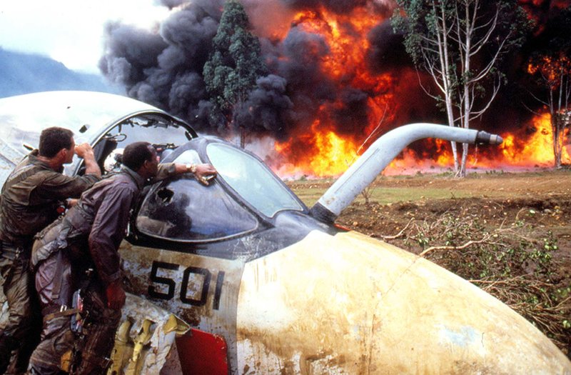 Flug durch die Hölle – Bild: Tele 5