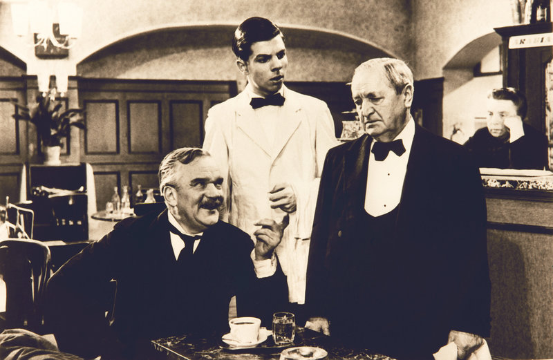 Ober, zahlen – Bild: ORF