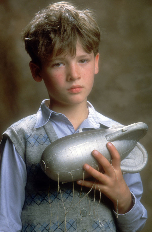 Hope and Glory - Der Krieg der Kinder – Bild: 1987 Columbia Pictures Industries, Inc. All Rights Reserved. Lizenzbild frei