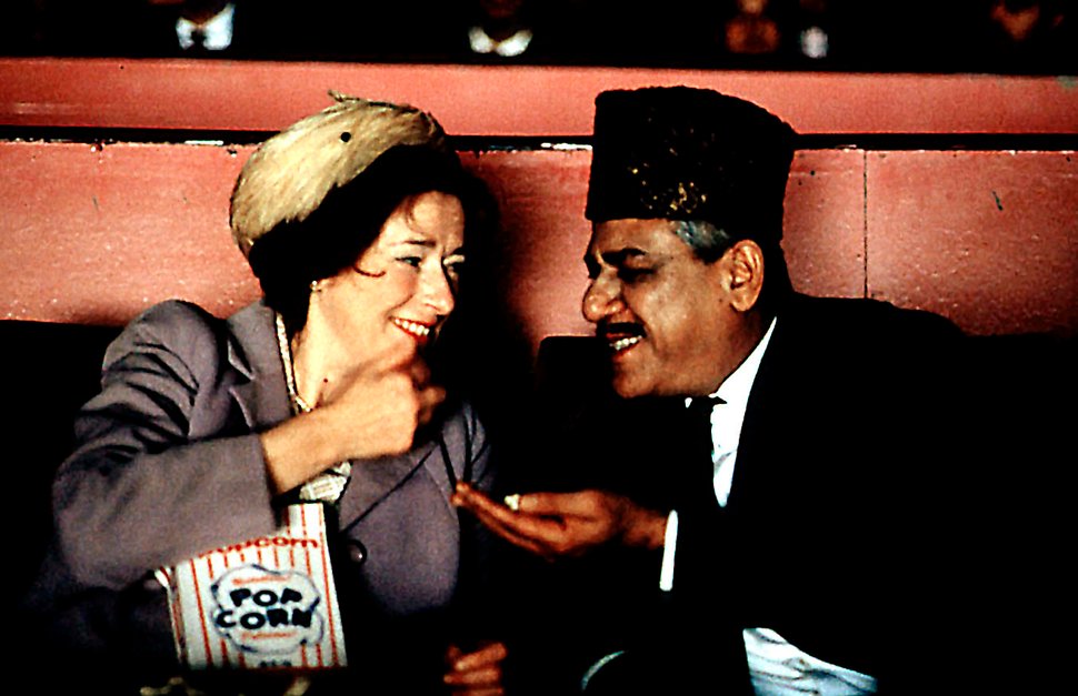 East Is East fernsehserien.de