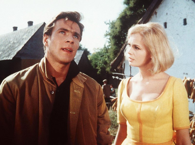 Ferien mit Piroschka – Bild: SWR/​MDR/​DEGETO