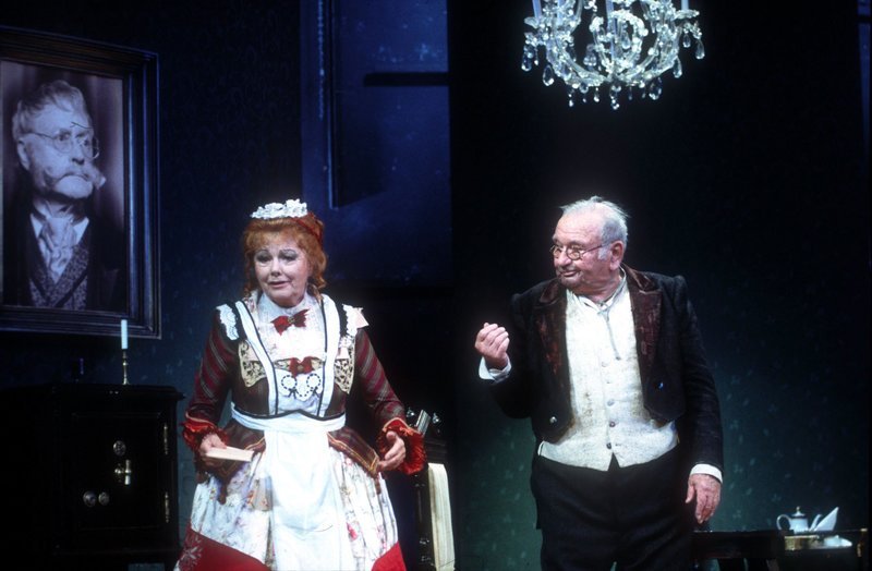 Elfriede Ott (Pepi Amsel), Fritz Muliar (Anton Muffl). – Bild: ORF Elfriede Ott (Pepi Amsel), Fritz Muliar (Anton Muffl). – Bild: ORF