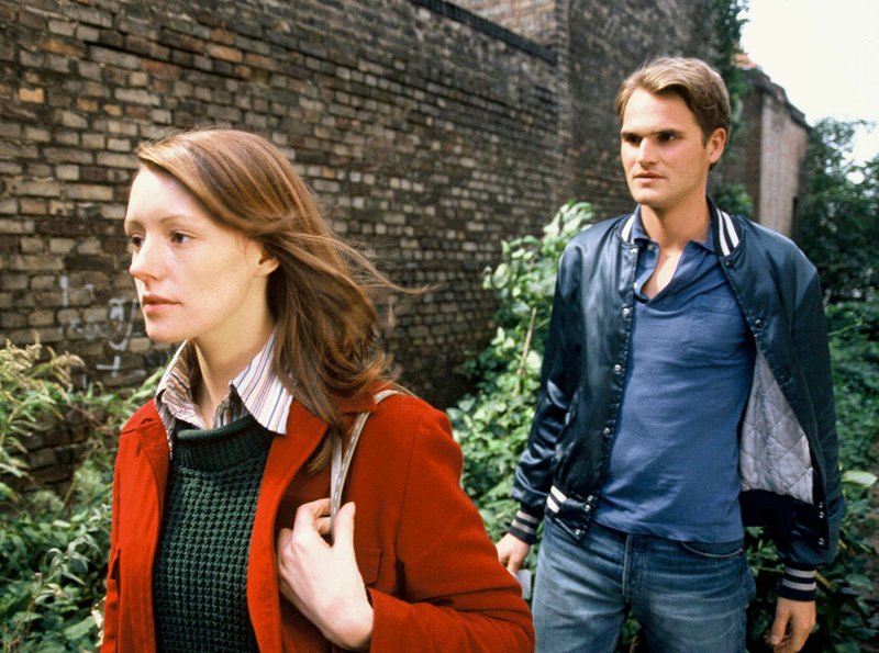 Von links: Isabella (Lavinia Wilson) und Lukas Eiserbeck (Fabian Hinrichs). – Bild: WDR/​BR/​Tatfilm