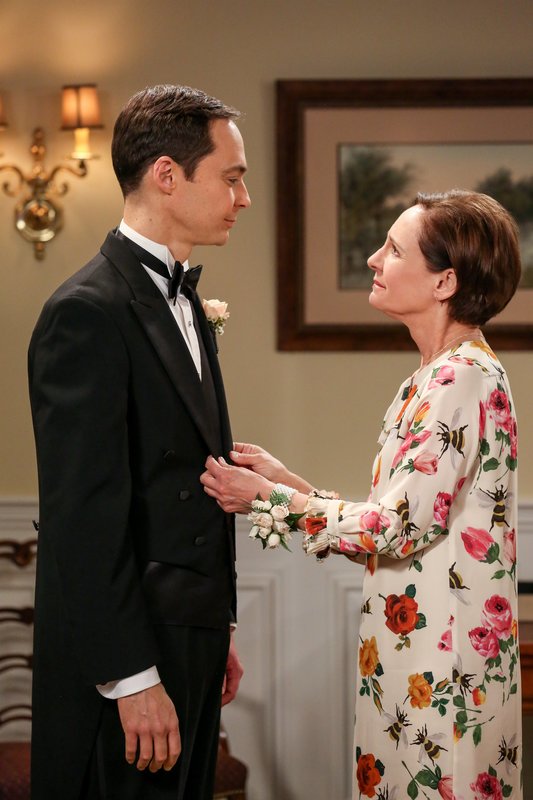 The Big Bang Theory Tbbt S11e24 Die Hochzeitsuberraschung The Bow Tie Asymmetry Fernsehserien De