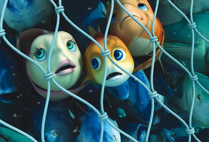 Fischjunge Ben (Mi.) und seine Eltern sind in einem Fischernetz gefangen. Ob sie da lebend wieder raus kommen? – Bild: SUPER RTL