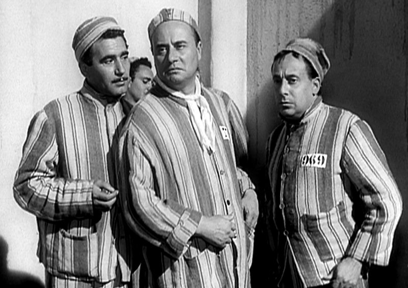 Ein Haus voller Unschuldslämmer – Bild: MDR/​DEGETO