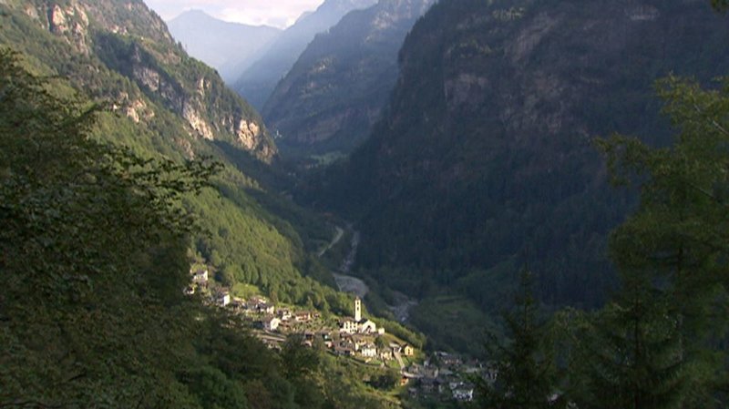 Val Calanca, ein abgeschiedenes Tal im südlichen Kanton Graubündens an der Grenze zum Tessin. – Bild: BR