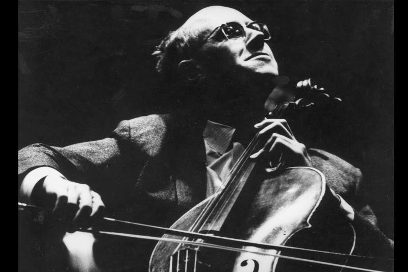 Cellist Mstislaw Rostropowitsch um 1970 – Bild: akg-images /​ WDR /​ © akg-images