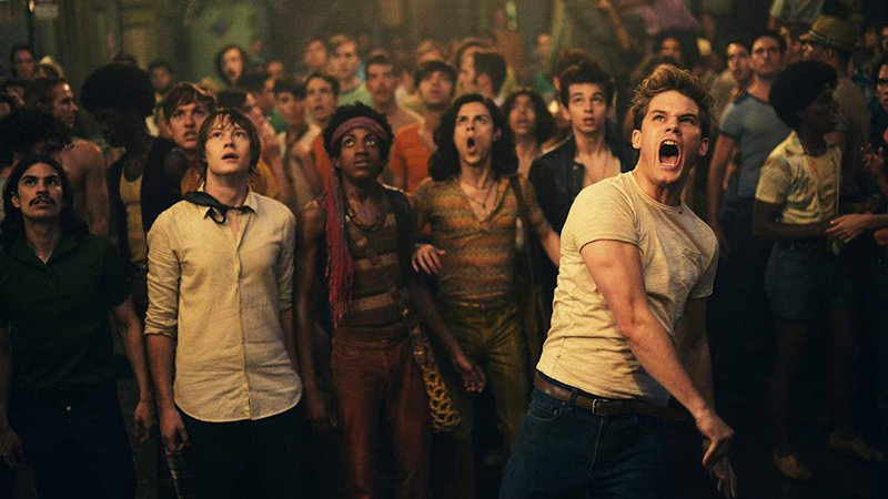 Stonewall – Aufstand für Gleichberechtigung Jeremy Irvine als Danny Winters (Vorne r.) SRF/​2015 Stonewall USA Productions, LLC. – Bild: SRF2