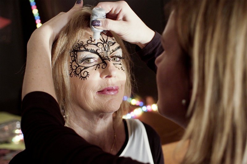 Les Dames
Der letzte Schliff für das grosse Fest
SRF/​Association Climage Audiovisuel – Bild: SRF1