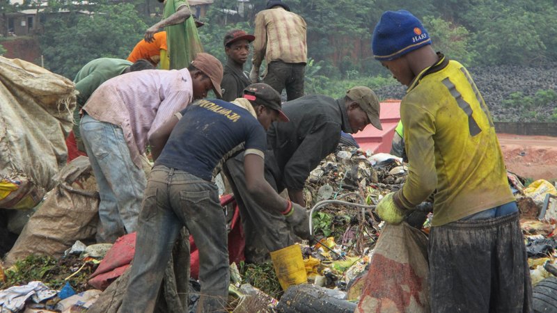 Der Glanz der Schattenwirtschaft – Bild: ZDF und BR/​Bilderfest