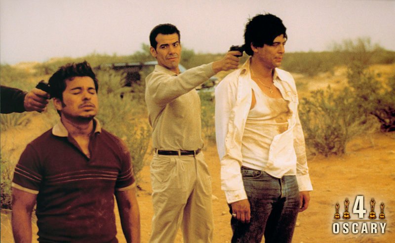 Manolo Sanchez (Jacob Vargas, li.) und Javier Rodriguez (Benicio Del Toro, re.) – Bild: Archiwum /​ Vision