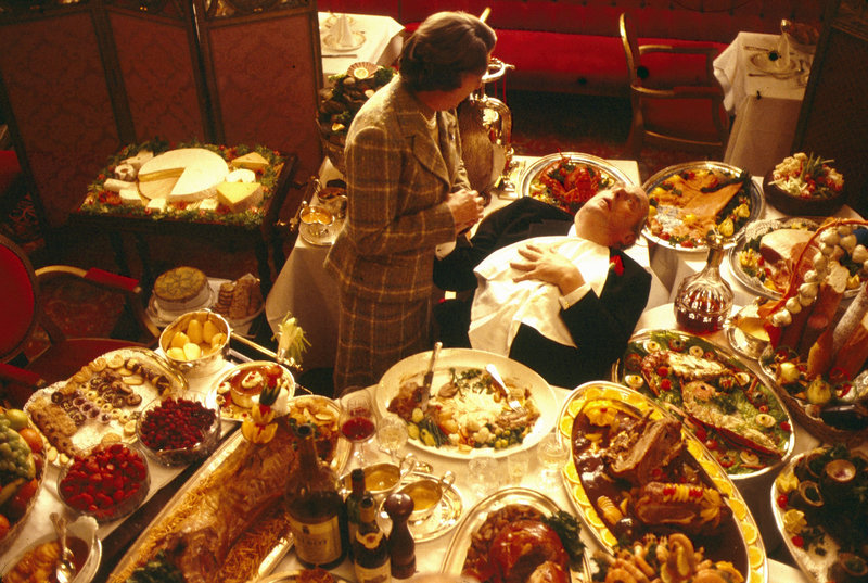 Die Schlemmerorgie – Bild: Bavaria Media