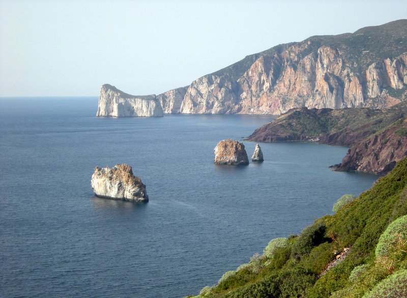 Traumhaft – Westküste von Sardinien. – Bild: ORF