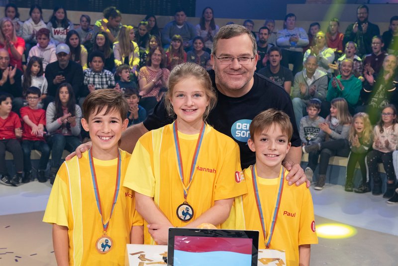 1, 2 oder 3 1056 Elton feat. „Dein Song“ fernsehserien.de 1, 2 oder 3 1056 Elton feat. „Dein Song“ fernsehserien.de