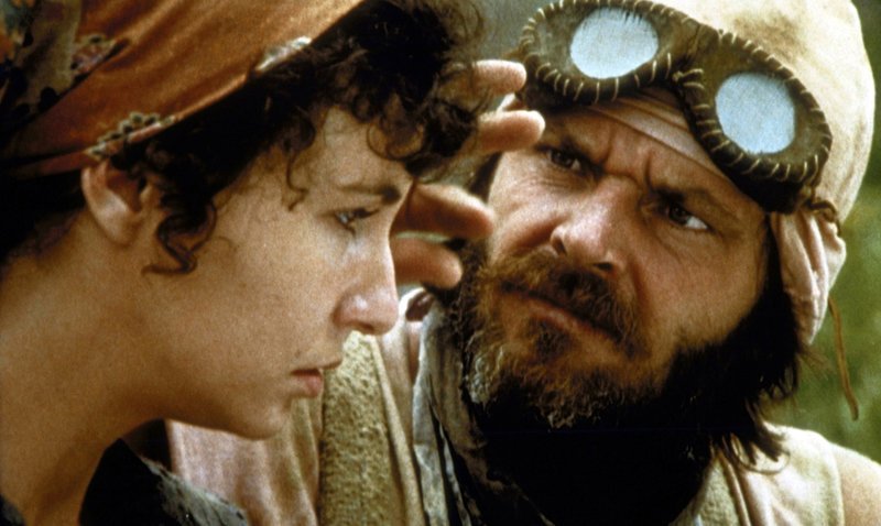 Wer hätte das gedacht, aber Henry Moon (Jack Nicholson, r.) interessiert sich bald mehr für Julia (Mary Steenburgen, l.) als für ihr Geld… – Bild: Paramount Pictures Lizenzbild frei Wer hätte das gedacht, aber Henry Moon (Jack Nicholson, r.) interessiert sich bald mehr für Julia (Mary Steenburgen, l.) als für ihr Geld… – Bild: Paramount Pictures Lizenzbild frei