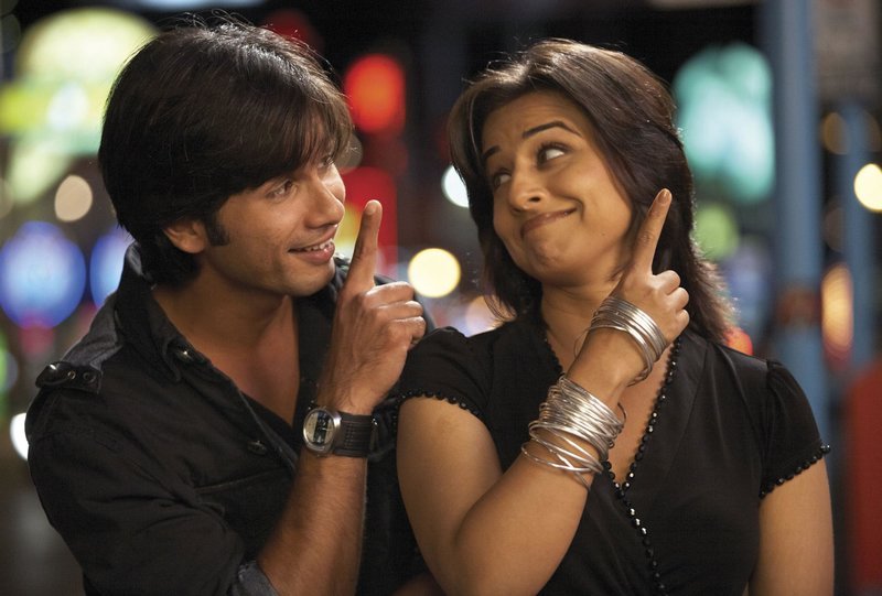 Raj Malhorta (Shahid Kapoor) und Priya (Vidya Balan) – Bild: RTL Passion