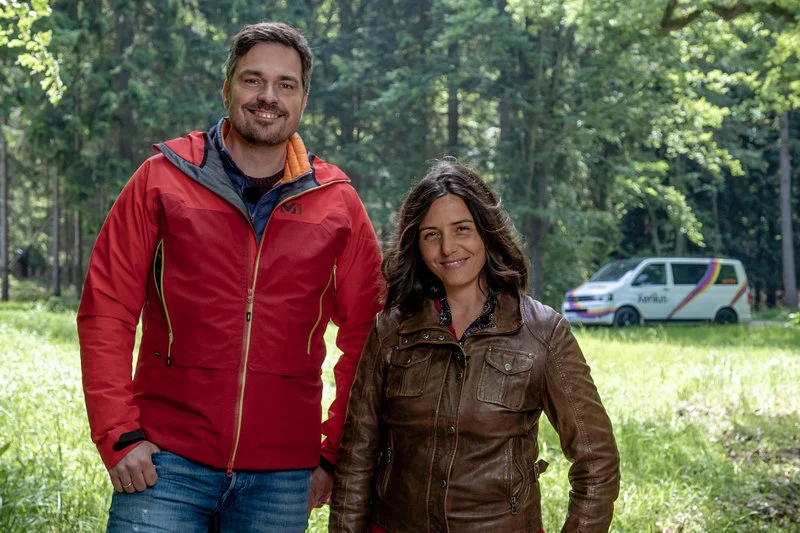 Gunnar Mergner und Caroline du Bled. – Bild: BR