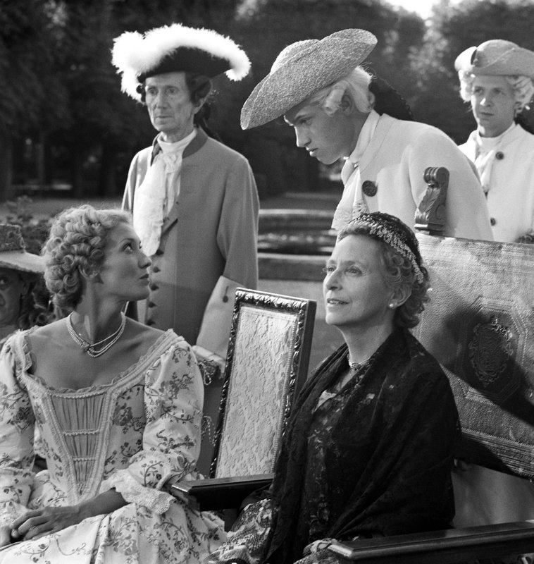 Wie der Mond über Feuer und Blut – Bild: ORF