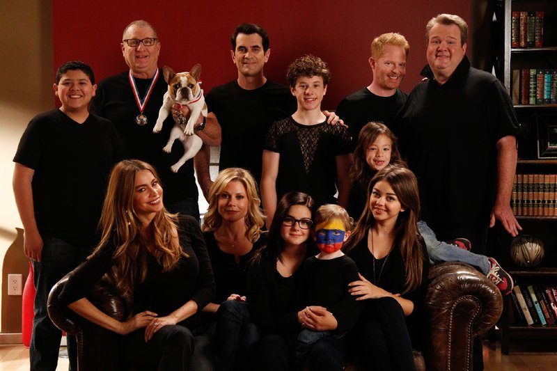 Modern Family S05e21 Friede Freude Familienfoto Sleeper Fernsehserien De