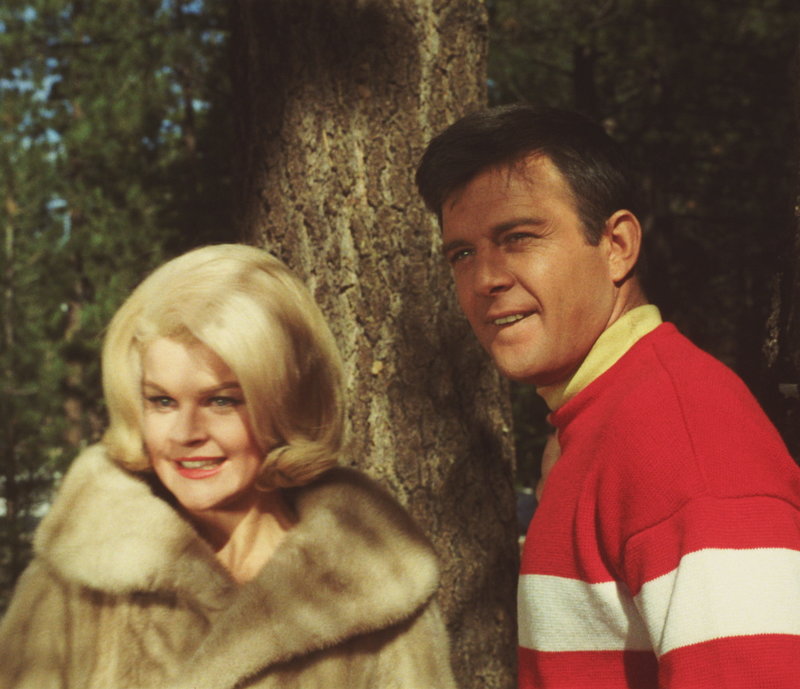 Das total verrückte Skihotel – Bild: Columbia Pictures Lizenzbild frei