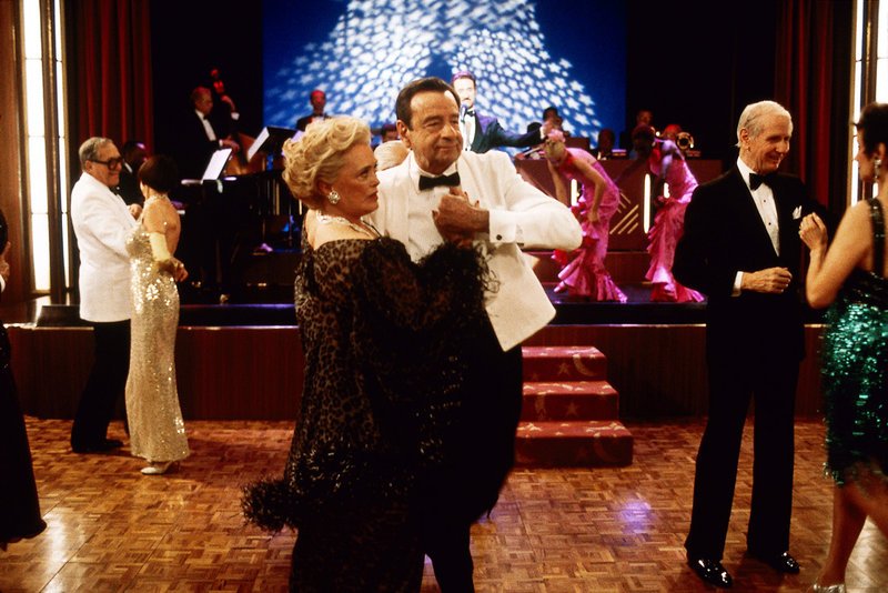 Was Charlie (Walter Matthau) auf die TanzflSche zieht, sind reiche Frauen, die seine Finanzprobleme lssen ksnnten. – Bild: BR Fernsehen