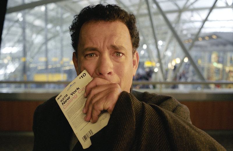 Eigentlich will Victor Navorski (Tom Hanks) nur New York besuchen, aber der Trip wird für ihn zum wahrscheinlich größten Abenteuer seines Lebens ... – Bild: Disney Channel Eigentlich will Victor Navorski (Tom Hanks) nur New York besuchen, aber der Trip wird für ihn zum wahrscheinlich größten Abenteuer seines Lebens ... – Bild: Disney Channel