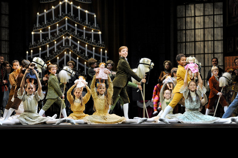 Schülerinnen und Schüler der Ballettschule der Wiener Staatsoper. – Bild: 3sat Schülerinnen und Schüler der Ballettschule der Wiener Staatsoper. – Bild: 3sat