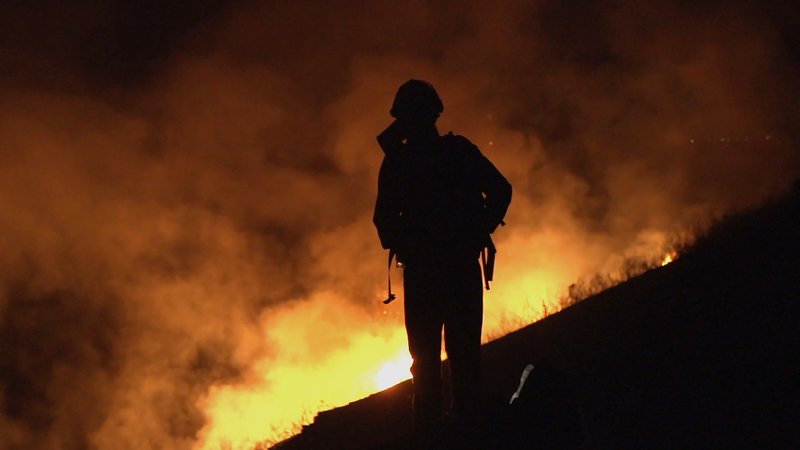 Leben in Flammen - Helden gegen das Feuer – Bild: Geo Television /​ 93 Meters