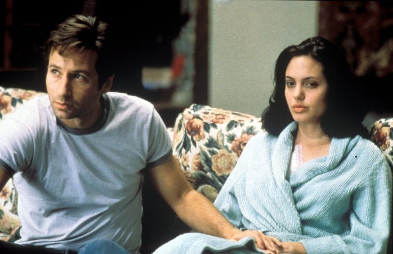 Eugene Sands (David Duchovny), Claire (Angelina Jolie) – Bild: Star TV