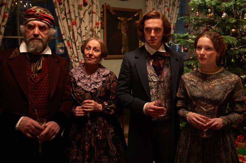 Charles Dickens: Der Mann, der Weihnachten erfand – Bild: Kerry Brown /​ Garlands Films DAC