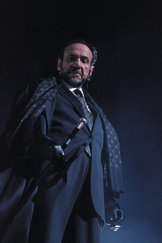 13 Geister – Bild: 2003 Sony Pictures Television International. All Rights Reserved. Lizenzbild frei