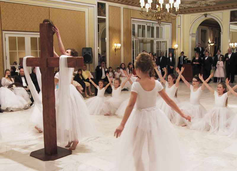 Virgin Tales - unbefleckt in die Ehe – Bild: SF