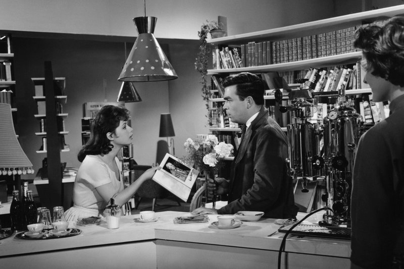 Was eine Frau im Frühling träumt – Bild: SWR/​MDR/​Degeto