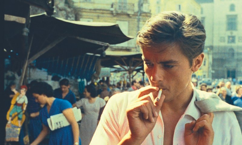 Wird in eine Versuchung geführt, der er nicht widerstehen kann: Tom Ripley (Alain Delon) … – Bild: Kabel Eins Classics Wird in eine Versuchung geführt, der er nicht widerstehen kann: Tom Ripley (Alain Delon) … – Bild: Kabel Eins Classics
