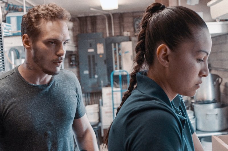 In der Mitte des Flusses – Bild: ZDF /​ © ZDF/​Weydemann Bros./​Bogumil Godfrejów