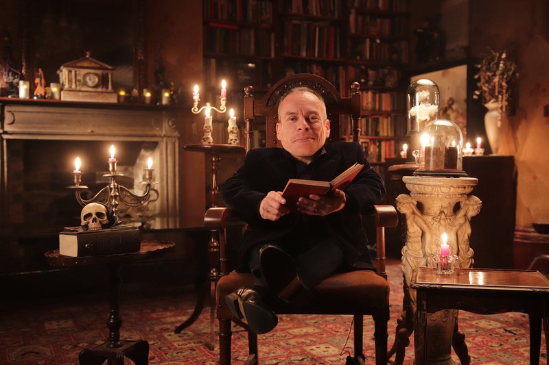 Sternstunde Kunst: Mit Harry Potter durch die Geschichte von Magie und Zauberei
Warwick Davis
SRF/​BBC – Bild: SRF1