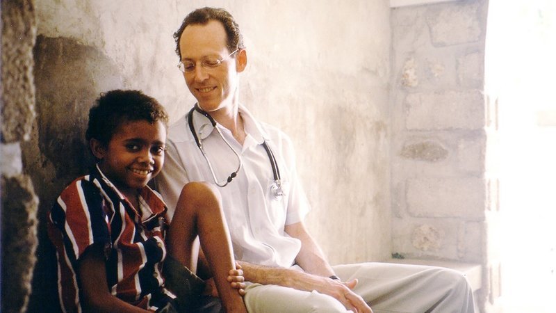 Dr. Paul Farmer, Alcante – Bild: Geo Television /​ Neuzeitme