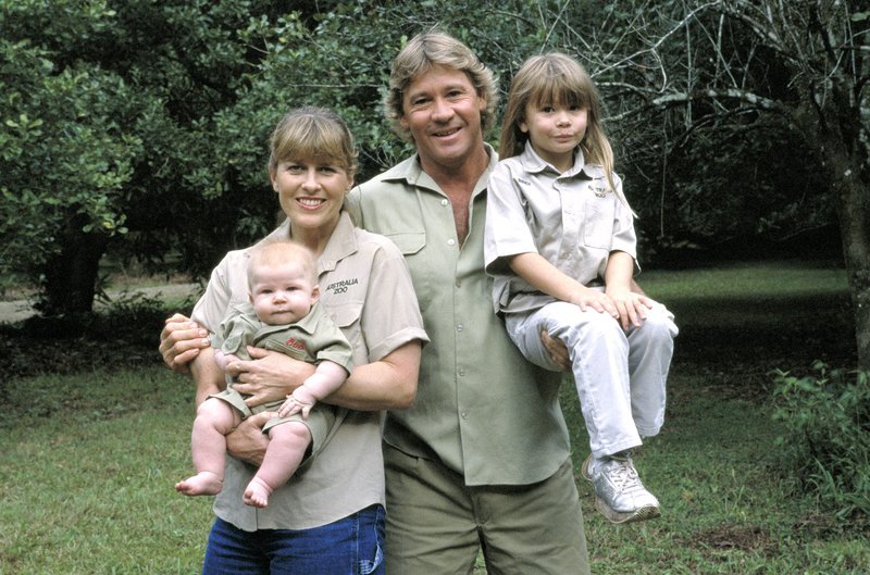The Irwin family, Terri, Robert, Steve and Bindi. – Bild: Discovery Communications, LLC /​ Greg Barrett