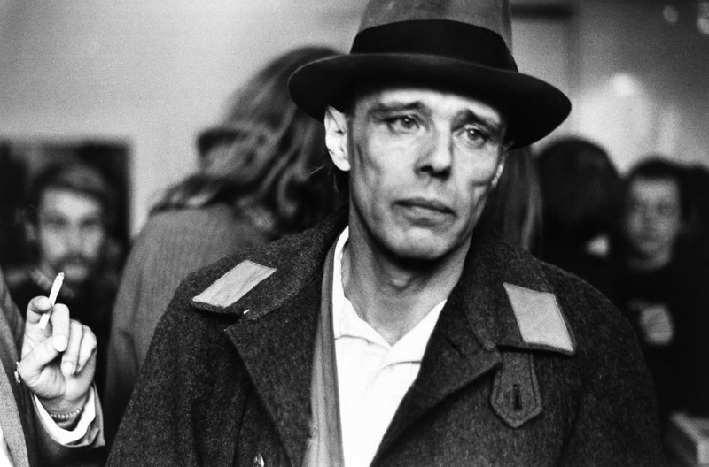 Beuys – Bild: HR/​SWR/​Zero one/​Stift. Museum Schloss Moyland/​Lamberti/​Puls