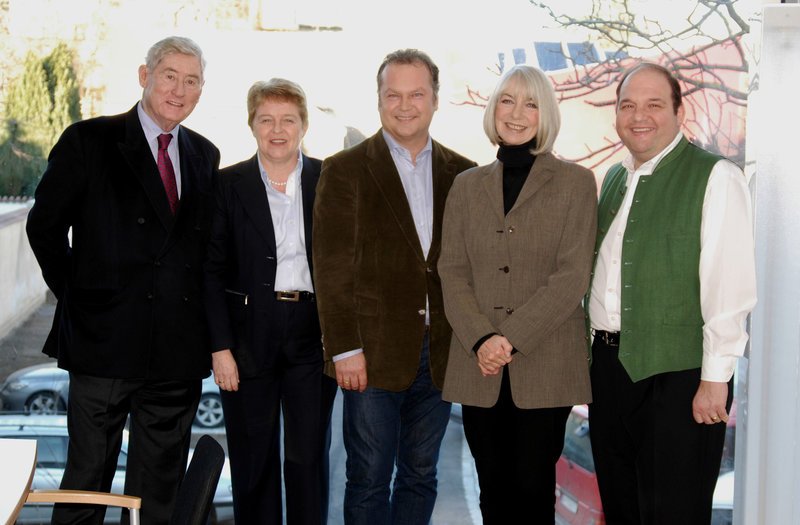 Hannes Androsch, Brigitte Ederer, Franz Wieninger, Erika Pluhar, Gerald Pichowetz. – Bild: ORF