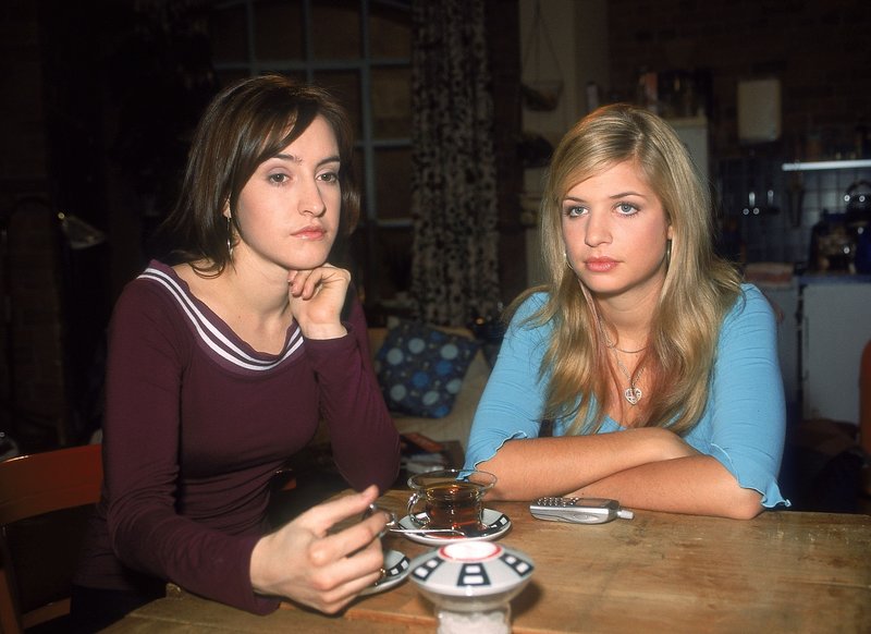Gute Zeiten, schlechte Zeiten (GZSZ) 2004 Episodenguide (Seite 4) fernsehserien.de Gute Zeiten, schlechte Zeiten (GZSZ) 2004 Episodenguide (Seite 4) fernsehserien.de