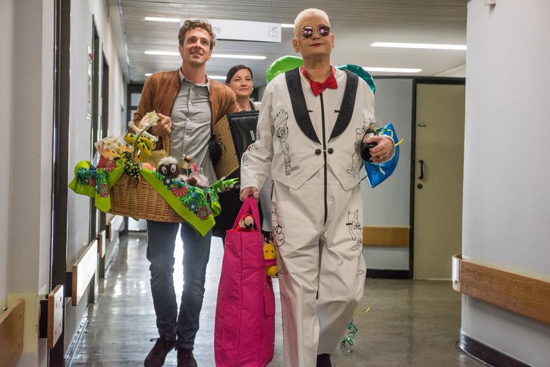 Ein Schnupfen hätte auch gereicht – Bild: RTL /​ Wolfgang Ennenbach