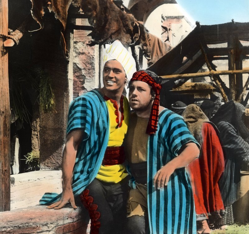 MDR Fernsehen DER DIEB VON DAMASKUS, „Il ladro di Damasco“, am Sonntag (09.02.14) um 05:35 Uhr. Jesel (Tony Russel), der Dieb von Damaskus, verliebt sich in die schöne Töpferstochter Miriam (Luciana Gilli). – Bild: MDR/​Colosseo