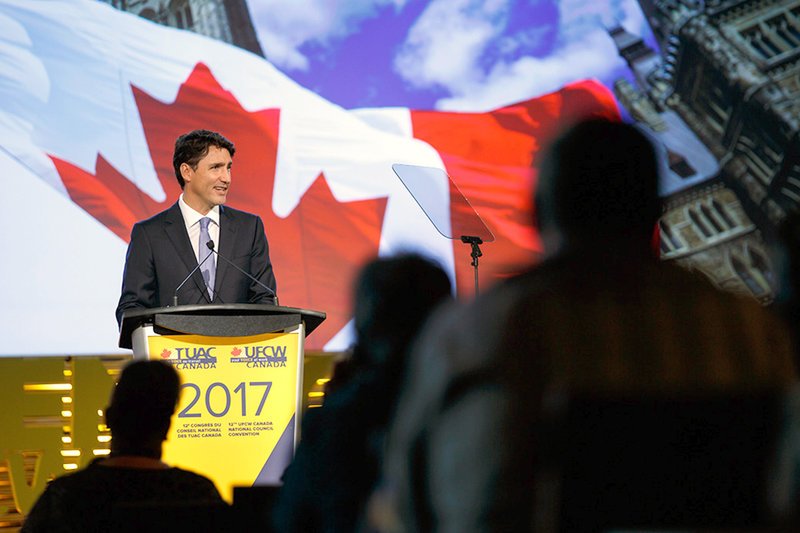 Justin Trudeaus Wahlkampagne war ein Musterbeispiel für „tadelloses kanadisches“ Verhalten. – Bild: ARTE /​ © Domaine Public