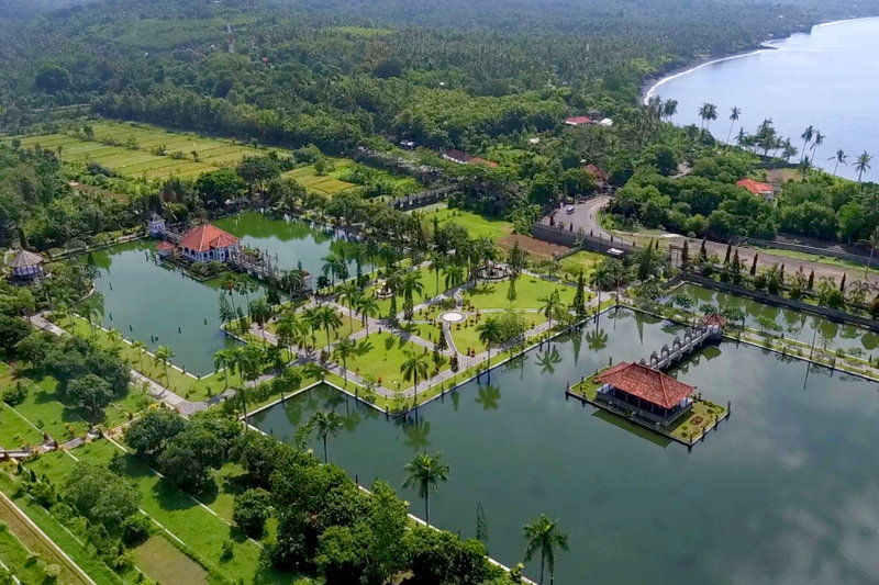 Magische Gärten S02E04 Taman Ujung fernsehserien.de