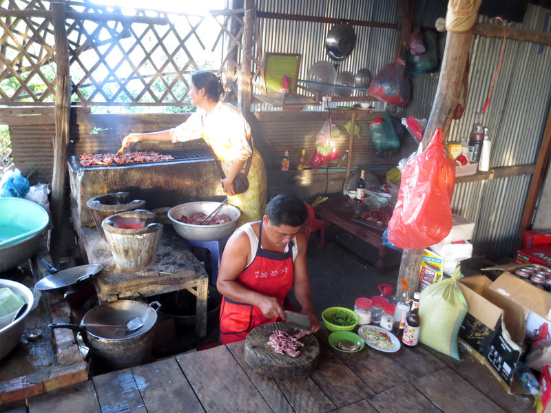 Kambodscha - Ratte süß-sauer – Bild: arte
